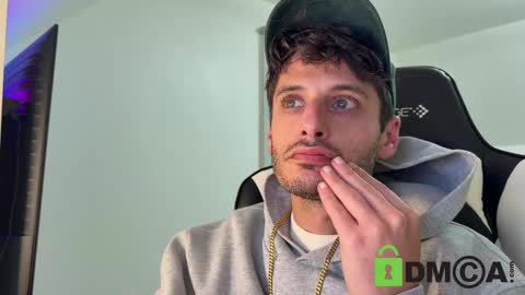 Snapshot of therealdylansdick chatting on November 8, 2025, 11:36 pm therealdylansdick online show from November 8, 2025, 11:36 pm