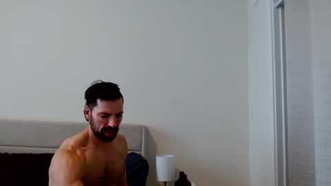 Snapshot of therealkingyoshi chatting on October 10, 2025, 6:40 pm Yoshi online show from October 10, 2025, 6:40 pm