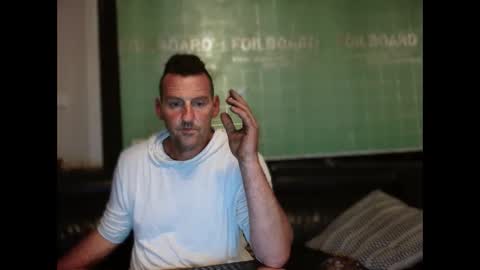 Snapshot of therealkurva4u chatting on March 1, 2025, 5:27 pm therealkurva4u online show from March 1, 2025, 5:27 pm