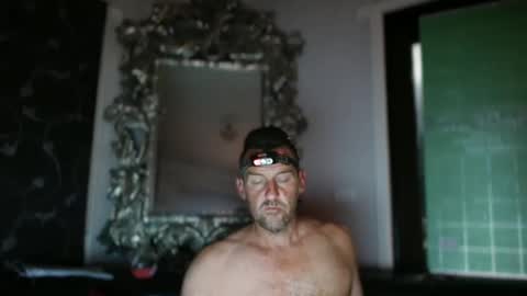 Snapshot of therealkurva4u chatting on March 5, 2025, 6:34 pm therealkurva4u online show from March 5, 2025, 6:34 pm