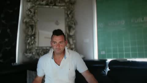Snapshot of therealkurva4u chatting on March 9, 2025, 6:28 am therealkurva4u online show from March 9, 2025, 6:28 am