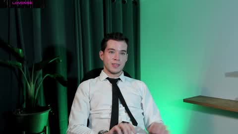 Snapshot of therealmartincox chatting on December 24, 2024, 3:49 am     4th  online show from December 24, 2024, 3:49 am
