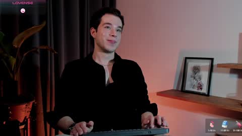 Snapshot of therealmartincox chatting on January 26, 2025, 9:29 pm     4th  online show from January 26, 2025, 9:29 pm