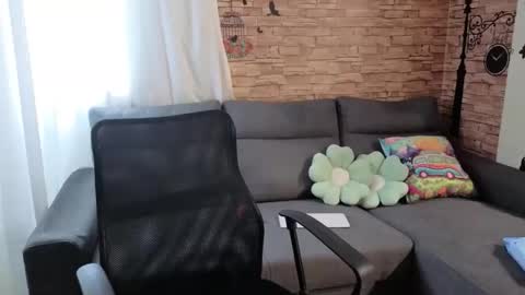 Snapshot of therosepetal chatting on September 9, 2025, 8:36 am therosepetal online show from September 9, 2025, 8:36 am