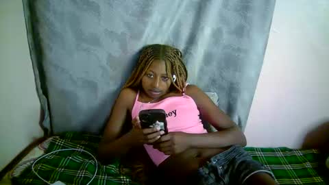 hearty online show from November 12, 2025, 9:03 pm