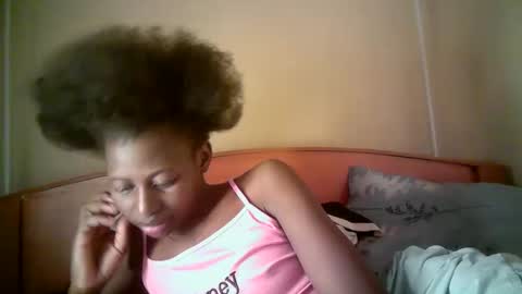 Snapshot of therry_heart chatting on April 29, 2026, 4:27 am hearty online show from April 29, 2026, 4:27 am