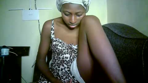 Snapshot of therry_heart chatting on May 4, 2026, 4:19 am hearty online show from May 4, 2026, 4:19 am