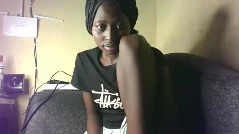 Snapshot of therry_heart chatting on May 16, 2026, 5:37 am hearty online show from May 16, 2026, 5:37 am