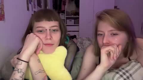 Snapshot of thesearchofgod chatting on December 10, 2024, 11:51 pm LISA                                            online show from December 10, 2024, 11:51 pm