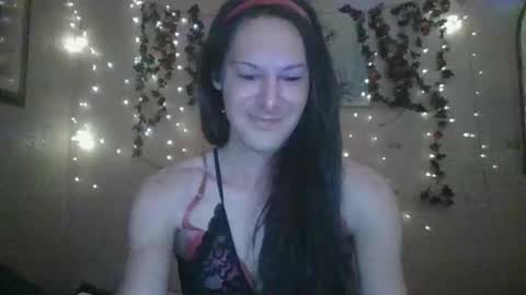 Snapshot of thesillymillie chatting on December 10, 2024, 3:20 am sillymillie0 online show from December 10, 2024, 3:20 am