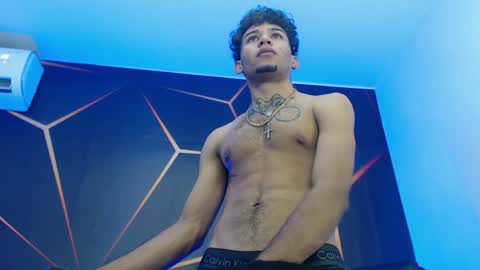 theskinny8inch_ online show from January 27, 2025, 5:14 am