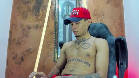 theskinny8inch_ online show from September 26, 2025, 6:39 am