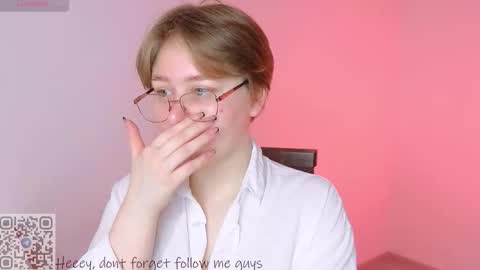 Lucia online show from February 22, 2026, 8:24 am