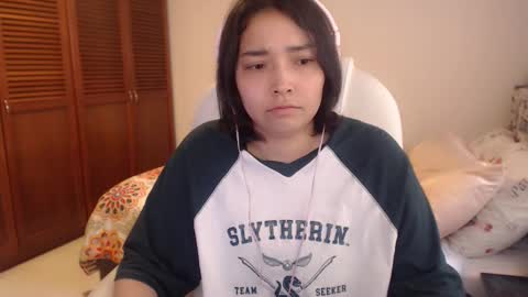 Snapshot of thetalkingbutt chatting on October 2, 2025, 2:24 pm Mai online show from October 2, 2025, 2:24 pm