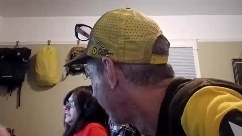 that would be telling online show from April 27, 2026, 4:43 am