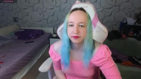 Snapshot of thetrixy chatting on April 13, 2026, 12:43 pm The Great And Powerful Trixie online show from April 13, 2026, 12:43 pm