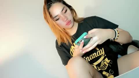 Snapshot of thewhoremistress05 chatting on October 27, 2025, 9:35 am stella online show from October 27, 2025, 9:35 am