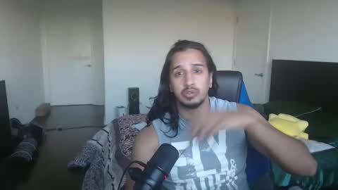 theworldisavampire2 online show from September 18, 2025, 9:50 pm