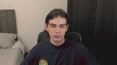 Snapshot of thiaan__ chatting on December 29, 2024, 1:34 am thiaan__ online show from December 29, 2024, 1:34 am