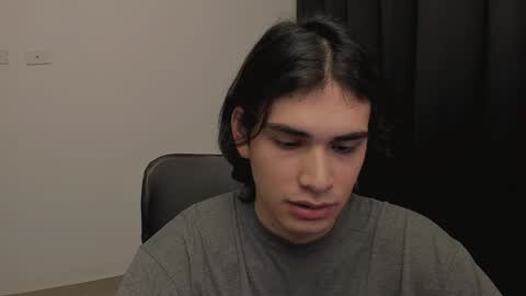 Snapshot of thiaan__ chatting on February 6, 2025, 1:49 am thiaan__ online show from February 6, 2025, 1:49 am
