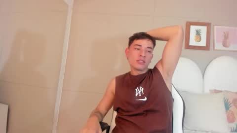 Snapshot of thiago_2003_ chatting on March 14, 2026, 7:19 pm Thiago online show from March 14, 2026, 7:19 pm