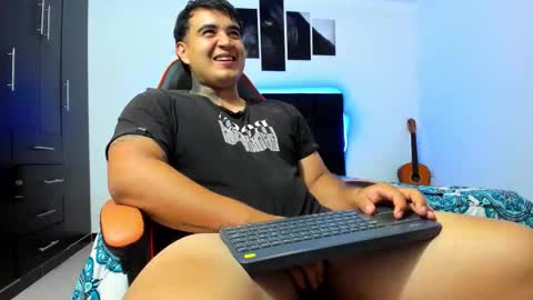 Snapshot of thiago_cp01 chatting on March 27, 2026, 8:26 am Thiago online show from March 27, 2026, 8:26 am