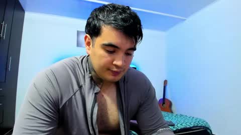 Snapshot of thiago_cp01 chatting on April 18, 2026, 6:17 am Thiago online show from April 18, 2026, 6:17 am
