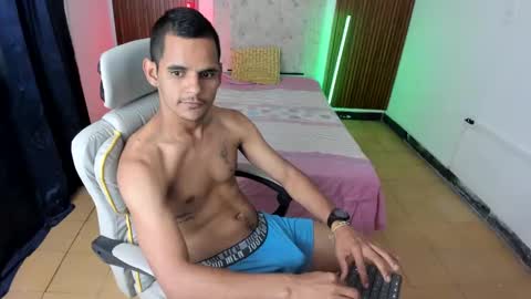 thiago delicius online show from September 13, 2025, 12:16 pm