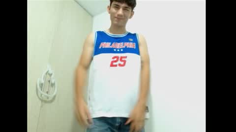 thiago_deseo69 online show from October 2, 2025, 10:28 pm