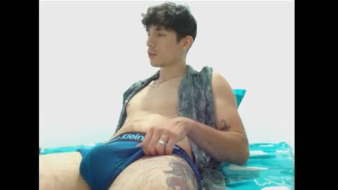 thiago_deseo69 online show from October 20, 2025, 9:15 pm