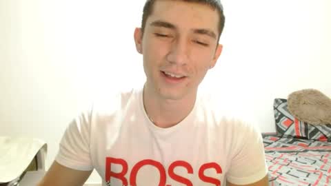 thiago_deseo69 online show from April 28, 2026, 1:37 am