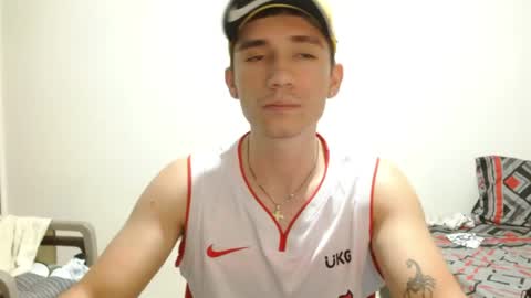 thiago_deseo69 online show from May 3, 2026, 1:33 am
