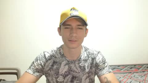thiago_deseo69 online show from May 13, 2026, 12:52 am
