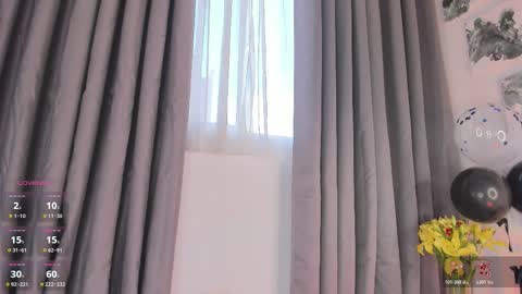 SanThiago online show from December 3, 2025, 8:18 pm