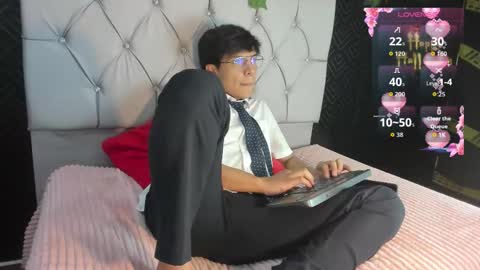 thiago online show from October 15, 2025, 1:44 pm