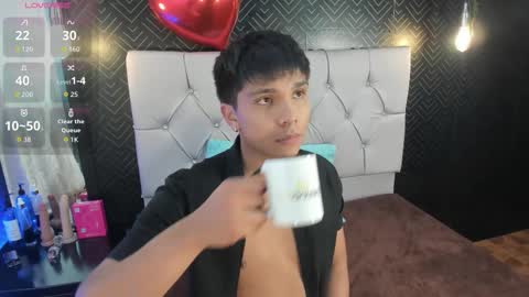 Snapshot of thiago_kozak chatting on February 16, 2026, 12:23 pm thiago online show from February 16, 2026, 12:23 pm