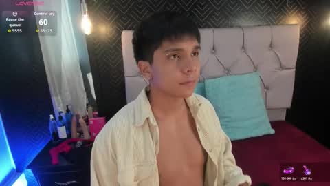 Snapshot of thiago_kozak chatting on February 18, 2026, 12:34 pm thiago online show from February 18, 2026, 12:34 pm