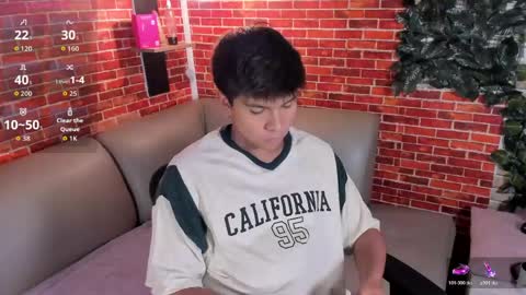 Snapshot of thiago_kozak chatting on May 4, 2026, 12:34 pm thiago online show from May 4, 2026, 12:34 pm