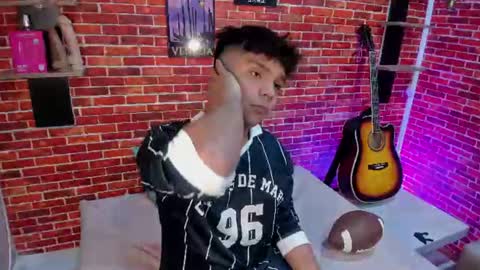 thiago online show from June 11, 2026, 1:09 pm
