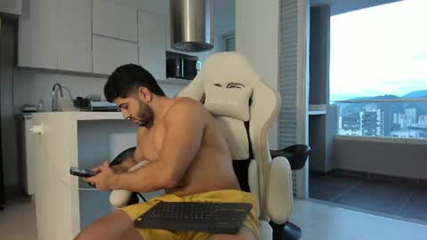 Snapshot of thiago_moretti chatting on June 17, 2026, 11:16 pm THIAGO online show from June 17, 2026, 11:16 pm