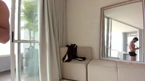 Snapshot of thiago_moretti chatting on June 20, 2026, 5:38 pm THIAGO online show from June 20, 2026, 5:38 pm