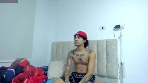 thiago_myers7 online show from September 21, 2025, 10:55 pm