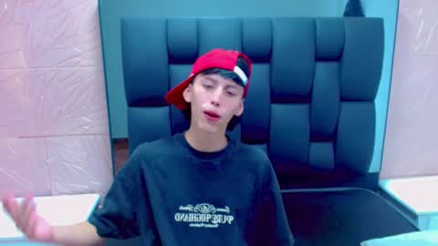 thiago_twink38 online show from January 14, 2026, 5:24 am