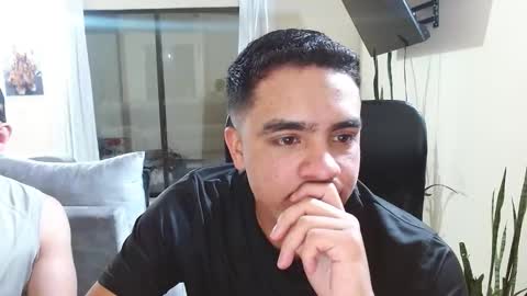 Snapshot of thiagoandfelipe chatting on September 29, 2025, 12:38 am Thiago And Felipe online show from September 29, 2025, 12:38 am