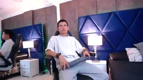 T H I A G O online show from June 30, 2026, 4:02 am