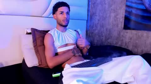 ThiagoFerreti online show from May 6, 2026, 2:29 am