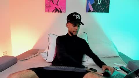 Snapshot of thiagoferreti_ chatting on August 5, 2026, 4:04 am ThiagoFerreti online show from August 5, 2026, 4:04 am