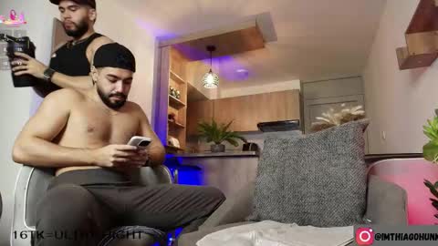 THIAGO online show from November 19, 2025, 3:39 am