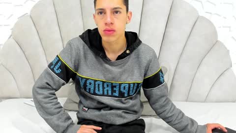 Thiago   online show from February 7, 2025, 12:17 pm