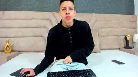 Thiago   online show from July 14, 2026, 12:22 pm